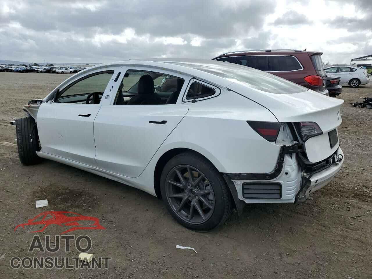 TESLA MODEL 3 2022 - 5YJ3E1EA5NF172684