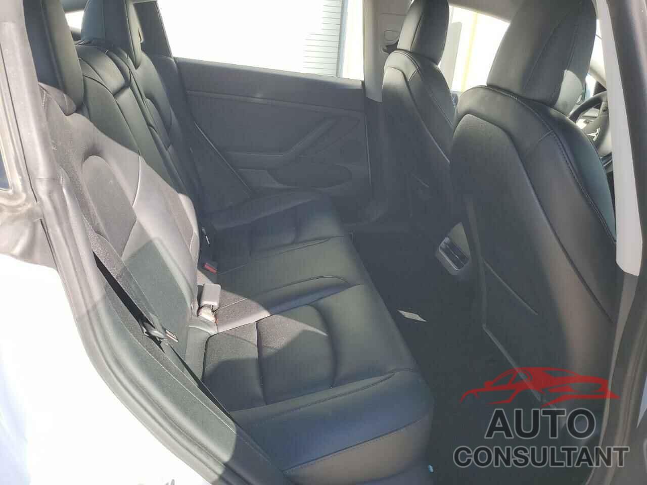 TESLA MODEL 3 2022 - 5YJ3E1EB0NF243122