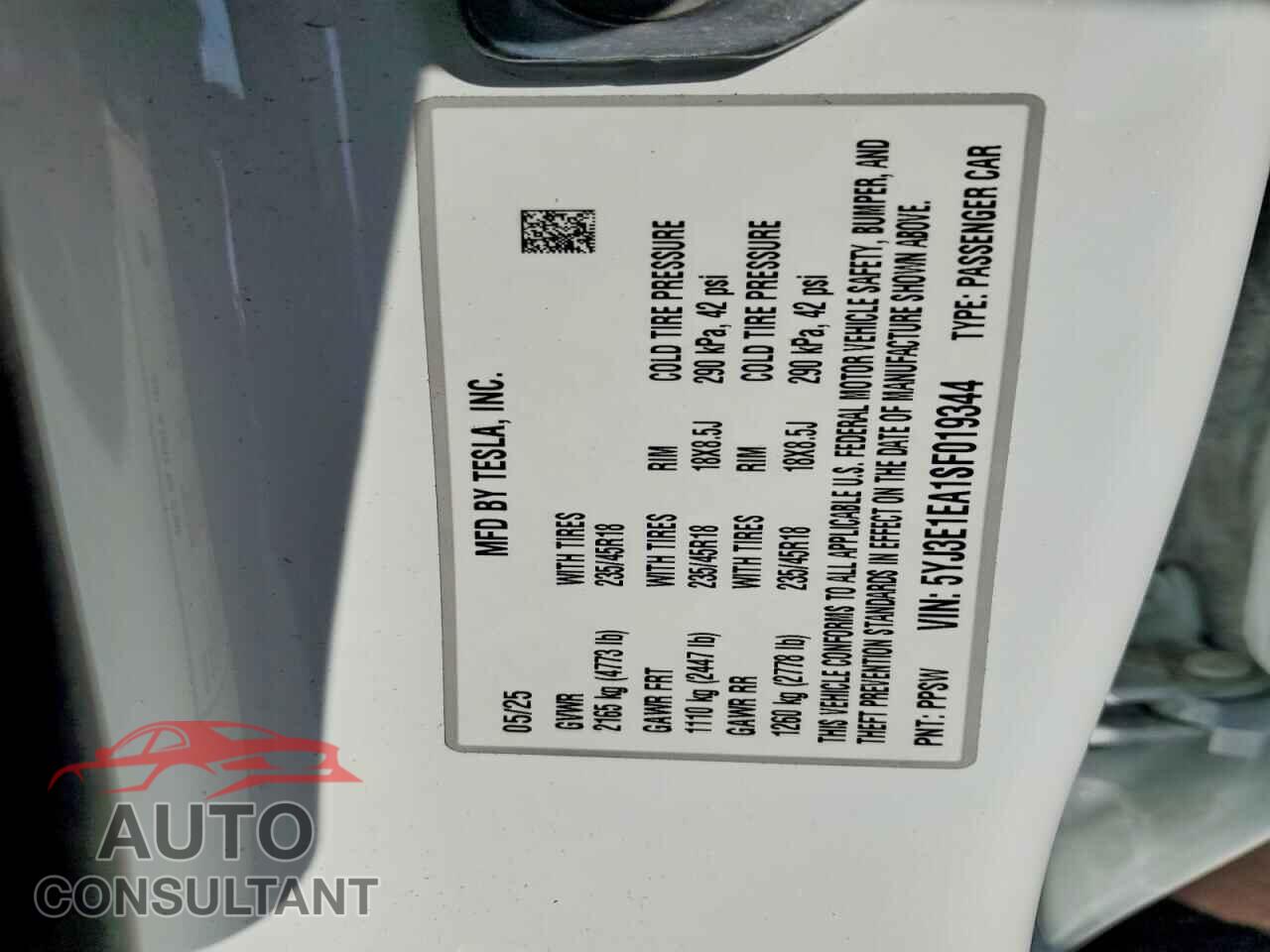 TESLA MODEL 3 2025 - 5YJ3E1EA1SF019344