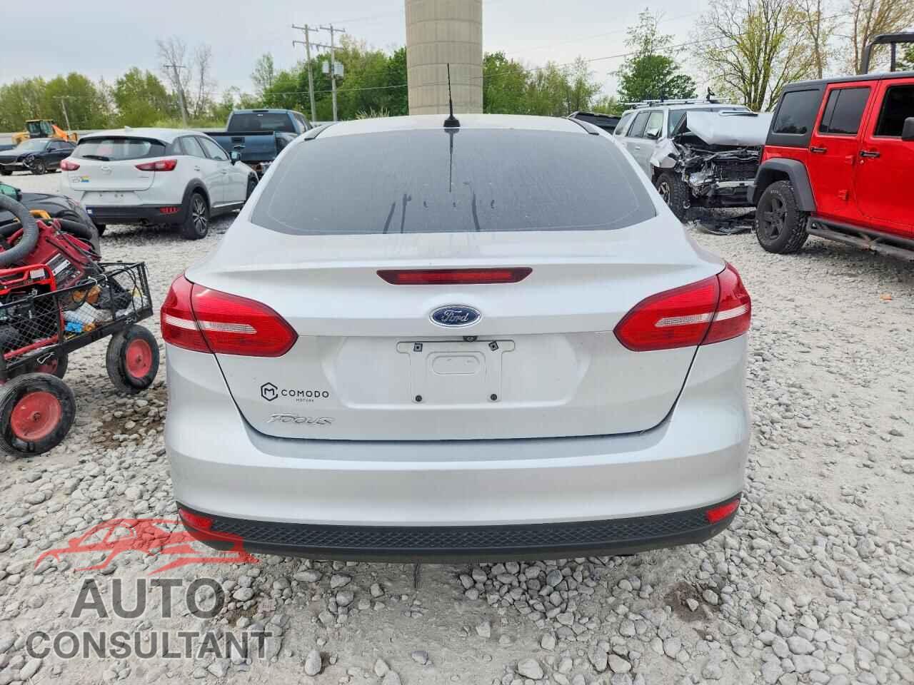 FORD FOCUS 2017 - 1FADP3E24HL322326
