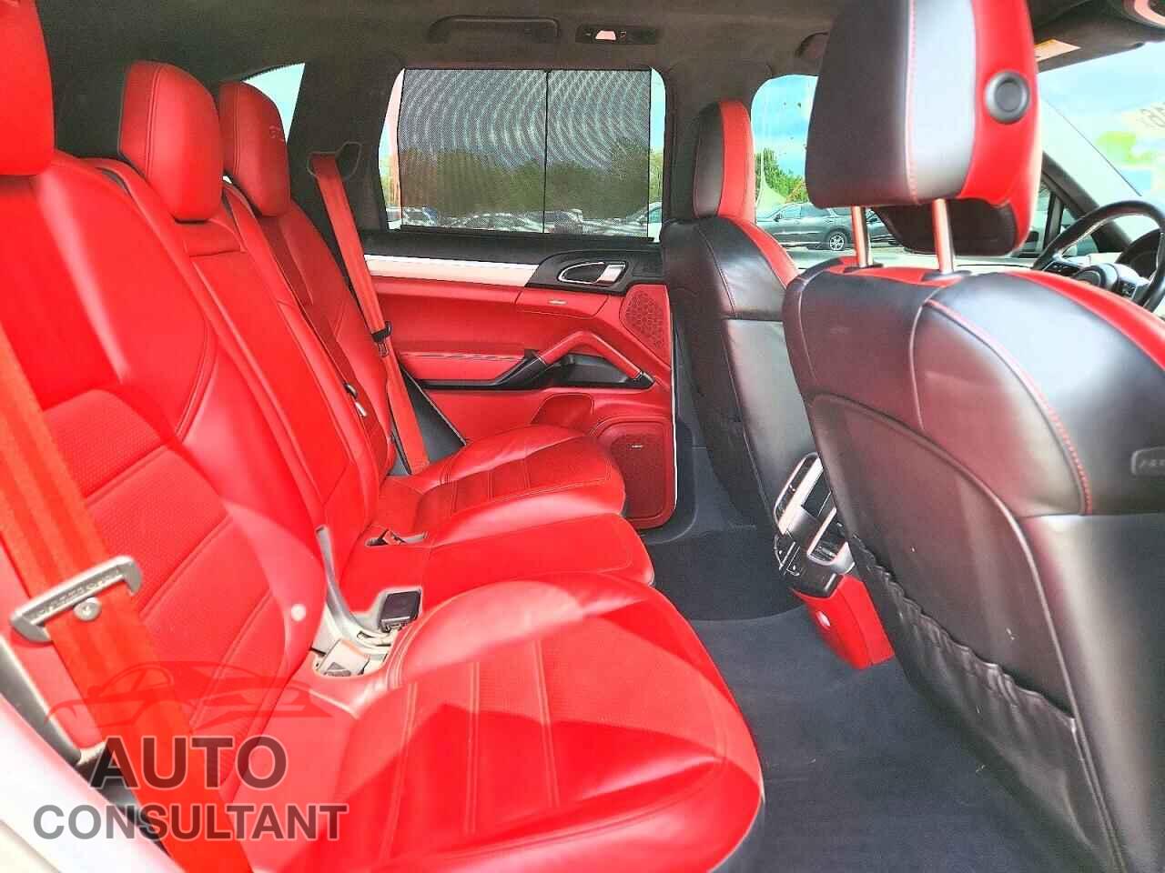 PORSCHE CAYENNE 2016 - WP1AD2A20GLA77835