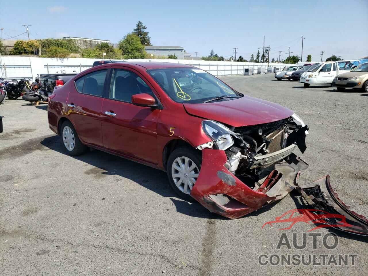 NISSAN VERSA 2018 - 3N1CN7AP3JL824942