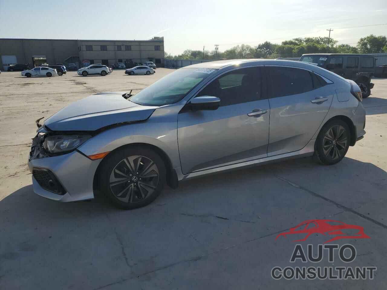 HONDA CIVIC 2018 - SHHFK7H57JU210528