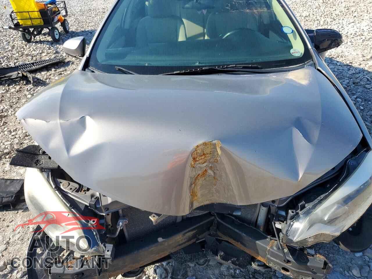 TOYOTA COROLLA 2014 - 2T1BPRHE3EC004727