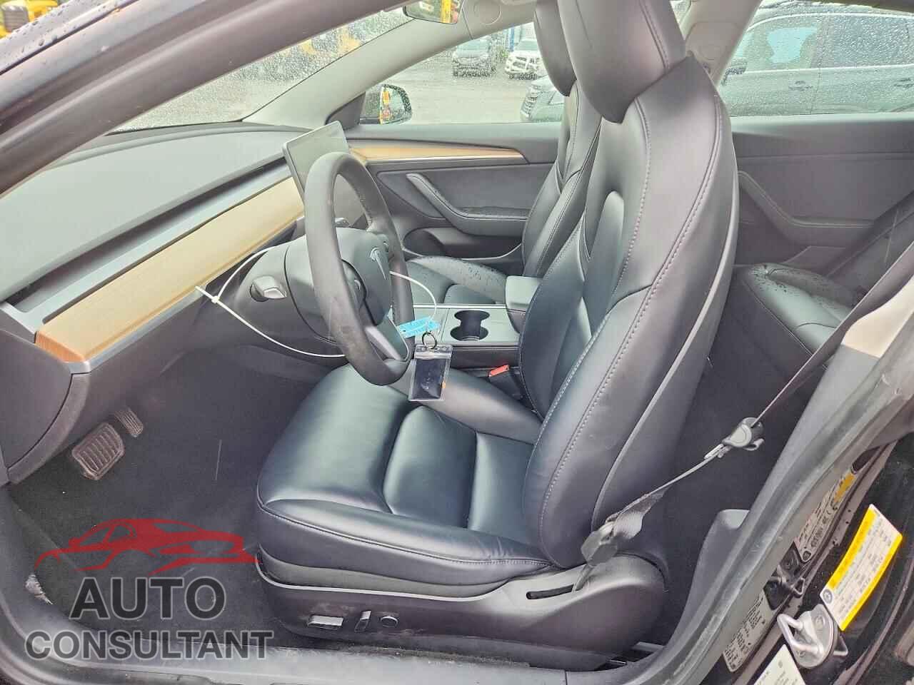 TESLA MODEL 3 2021 - 5YJ3E1EA4MF046038