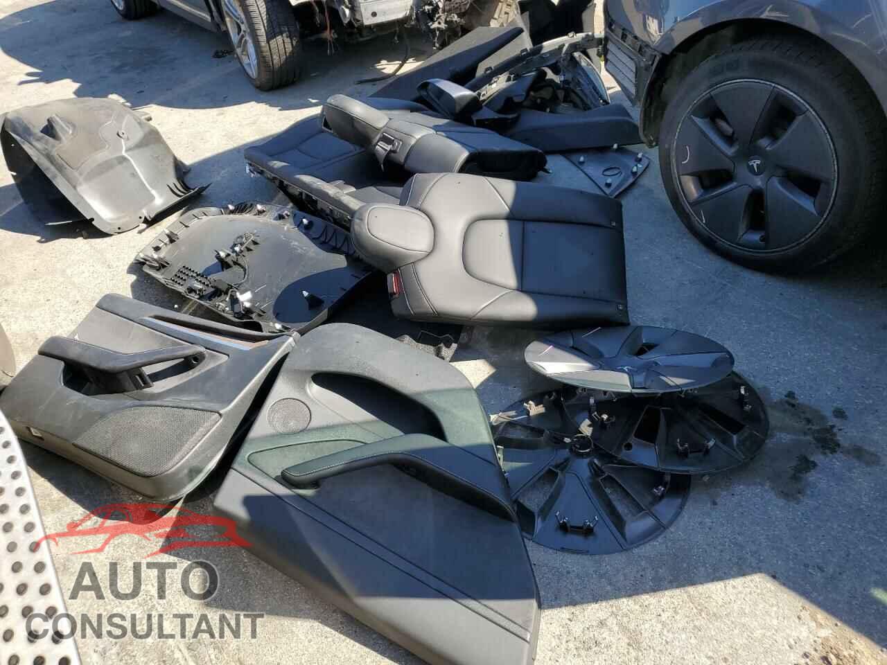 TESLA MODEL 3 2022 - 5YJ3E1EA4NF351475