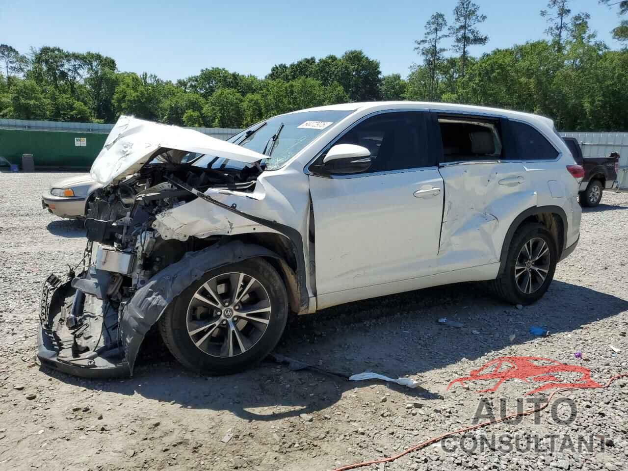 TOYOTA HIGHLANDER 2018 - 5TDZARFH0JS036985