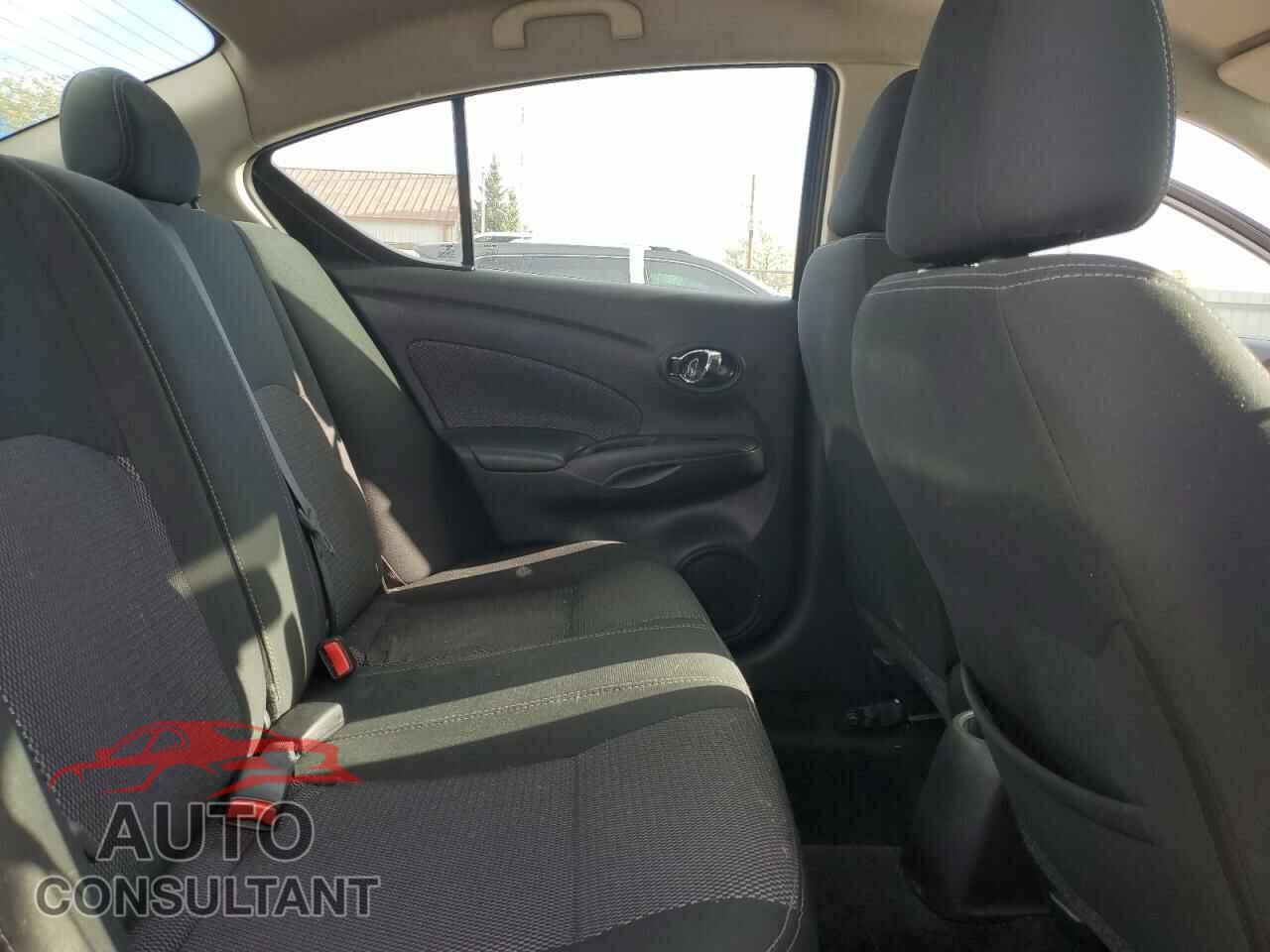 NISSAN VERSA 2019 - 3N1CN7AP3KL874256