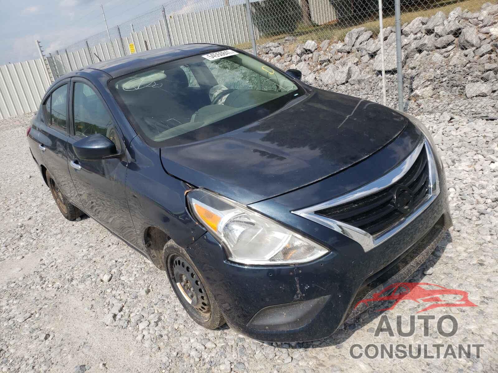 NISSAN VERSA 2017 - 3N1CN7AP6HL817218