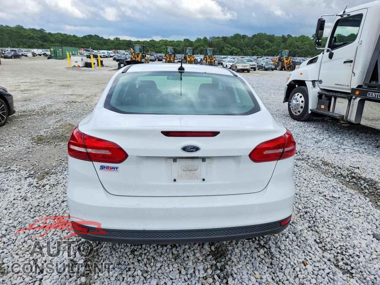 FORD FOCUS 2016 - 1FADP3E27GL298280