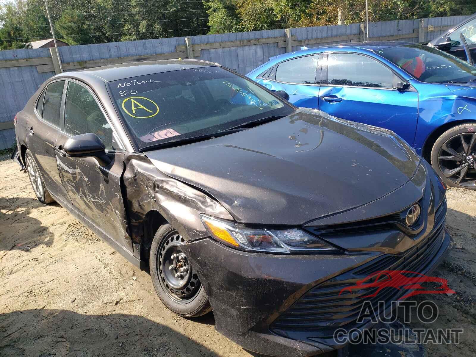 TOYOTA CAMRY 2018 - 4T1B11HKXJU569235