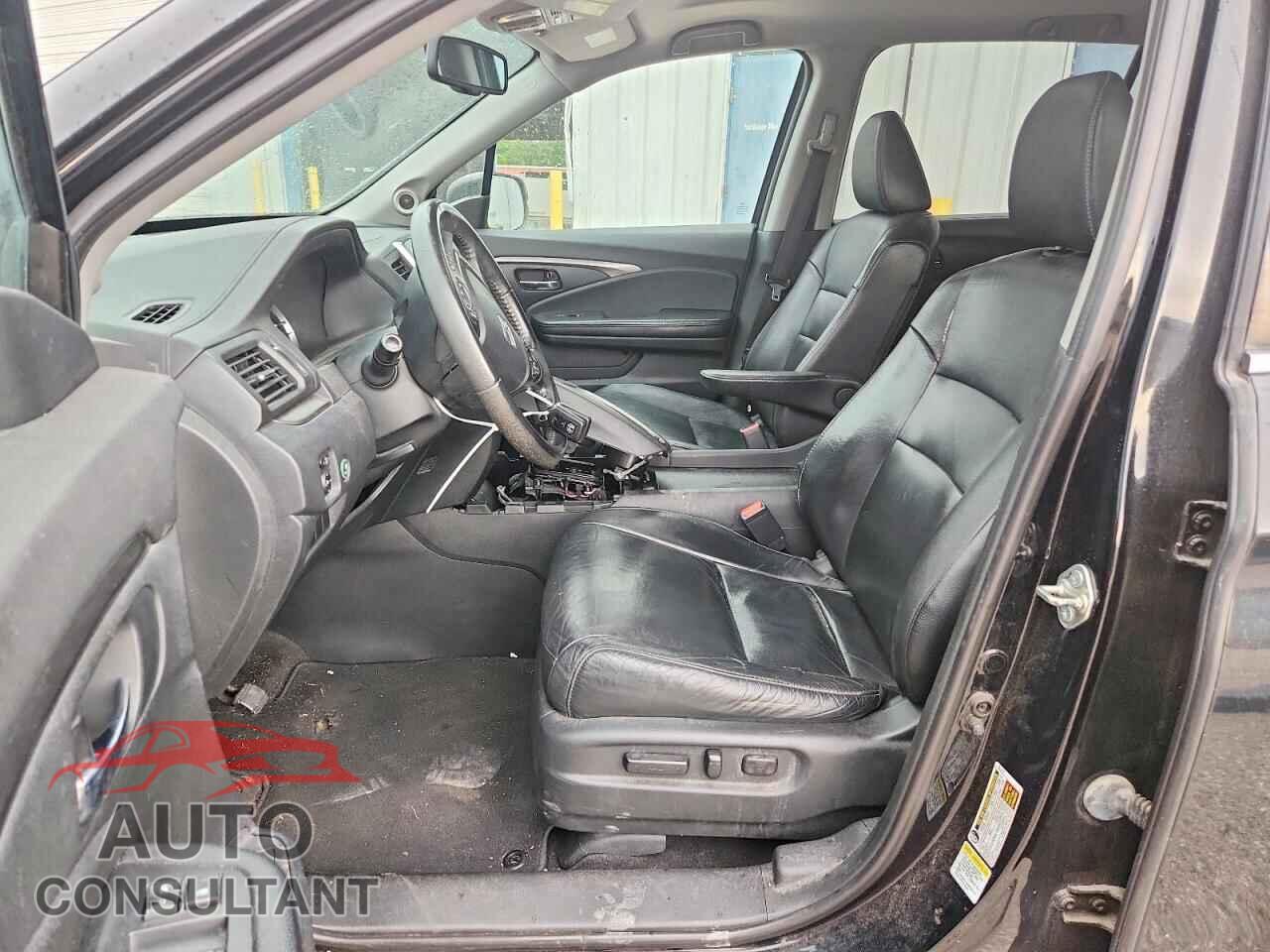HONDA PILOT 2016 - 5FNYF5H58GB014237