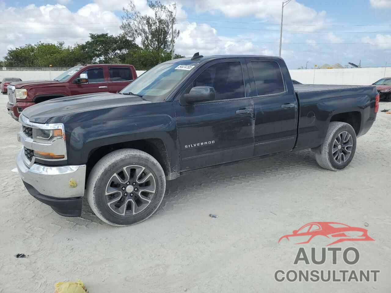 CHEVROLET ALL Models 2018 - 1GCRCREH6JZ168711