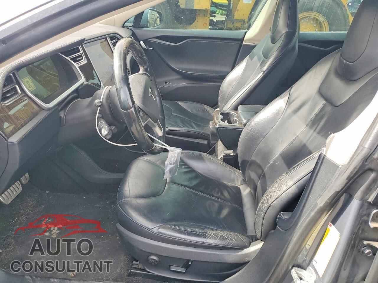 TESLA MODEL S 2013 - 5YJSA1DP5DFP26625