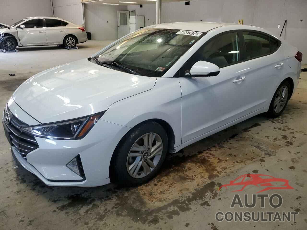 HYUNDAI ELANTRA 2019 - 5NPD84LF4KH469924