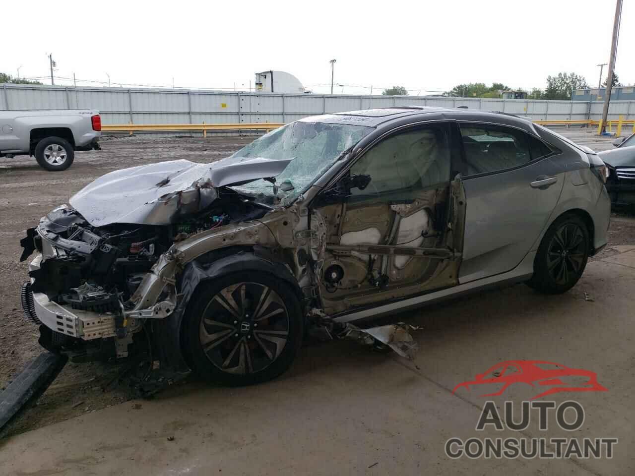 HONDA CIVIC 2018 - SHHFK7H59JU205394