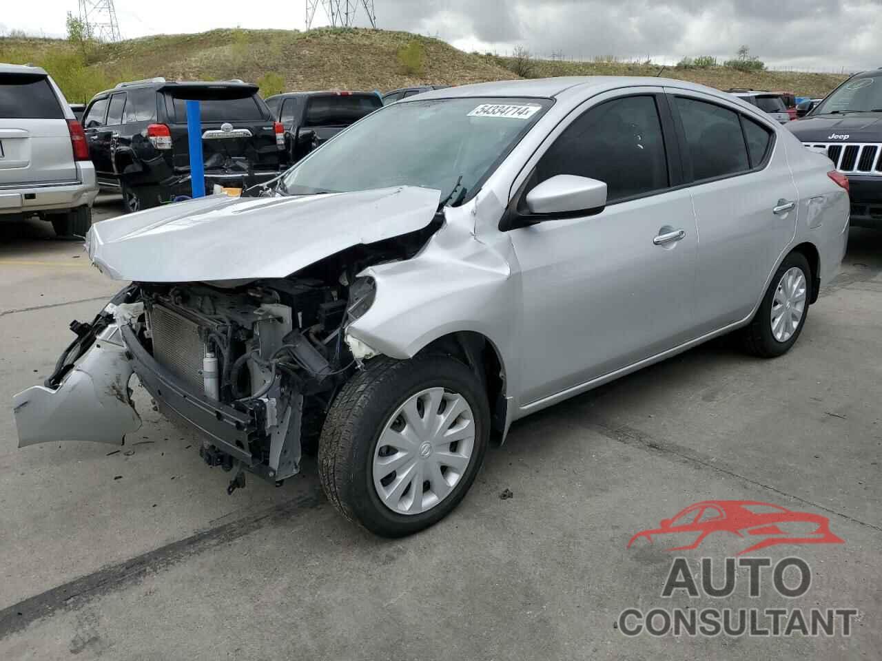 NISSAN VERSA 2017 - 3N1CN7AP2HK471948