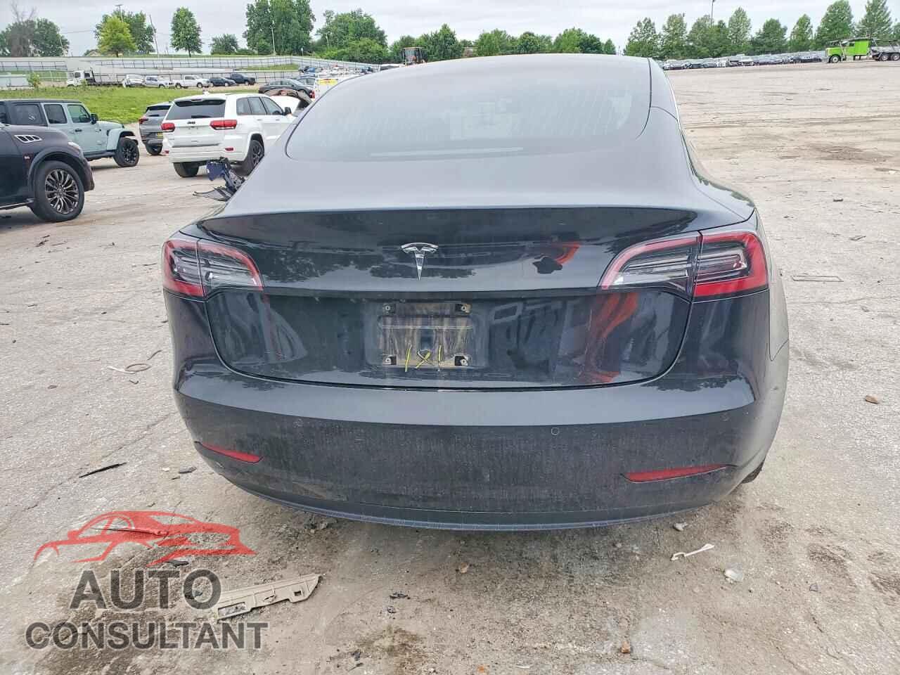 TESLA MODEL 3 2018 - 5YJ3E1EA4JF053597