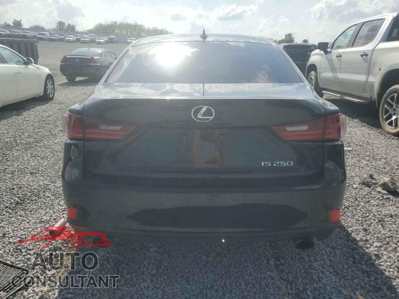 LEXUS IS 2014 - JTHCF1D28E5013357