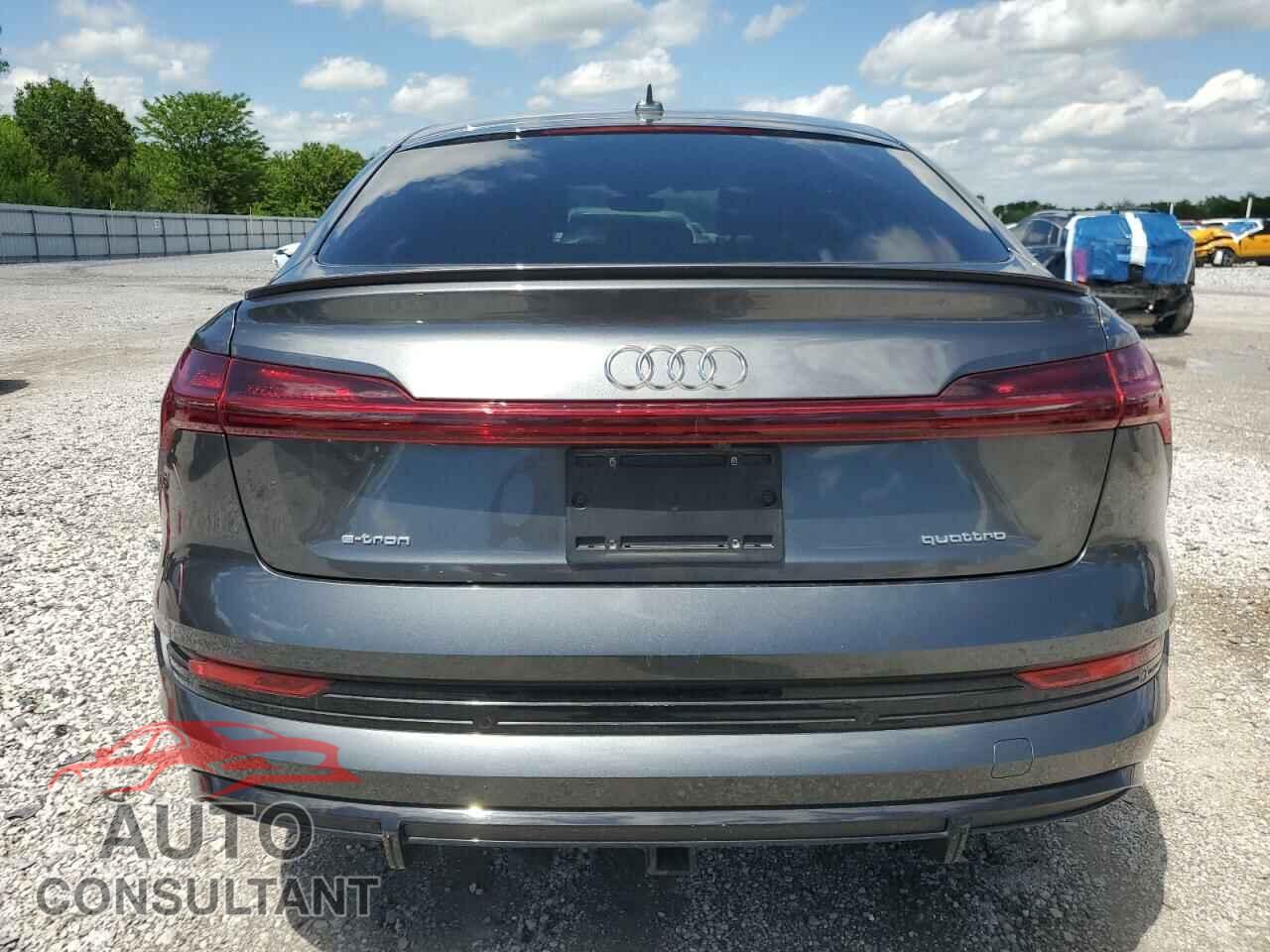 AUDI E-TRON 2021 - WA12AAGE1MB039861