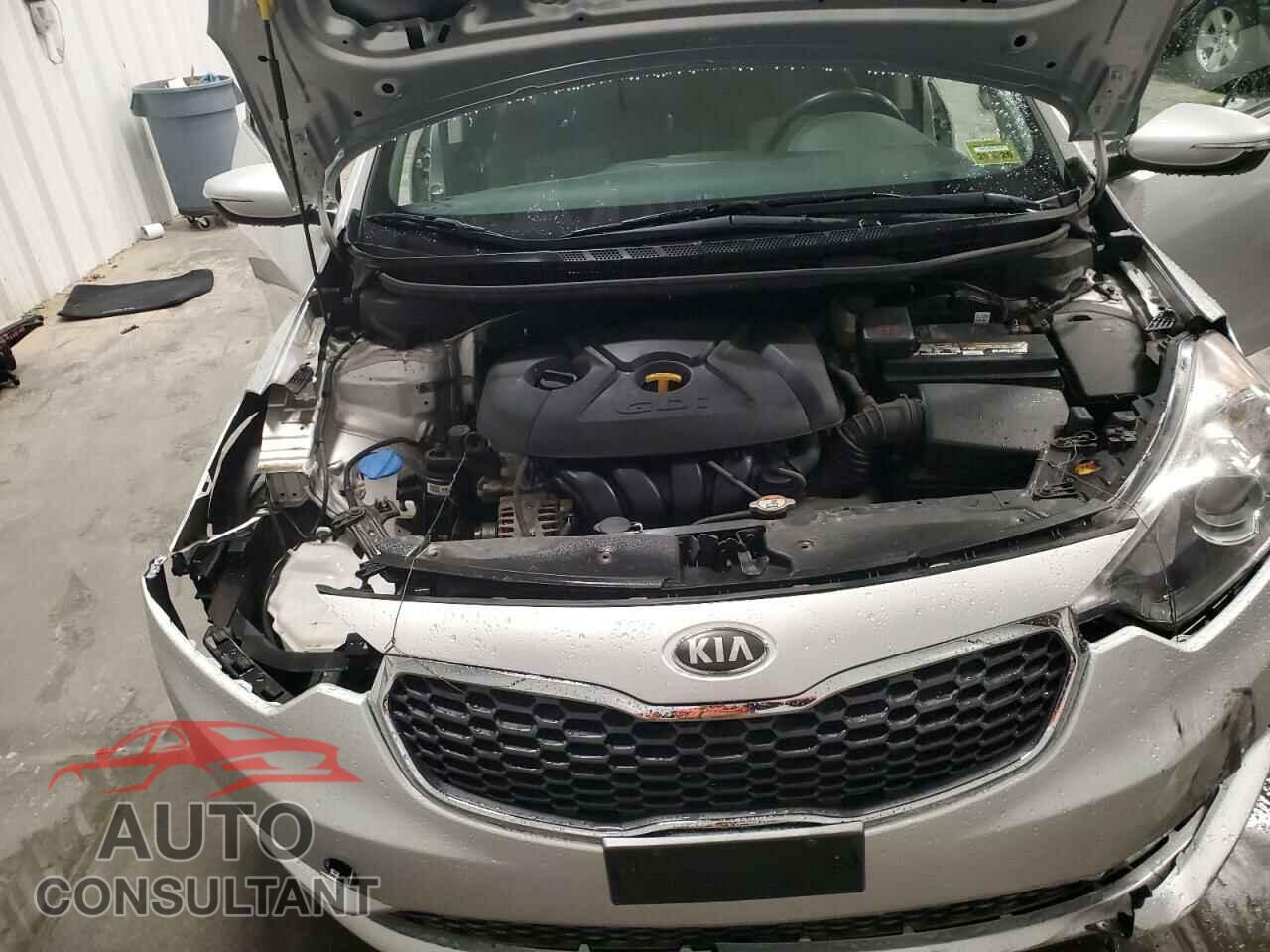 KIA FORTE 2015 - KNAFX5A84F5318316
