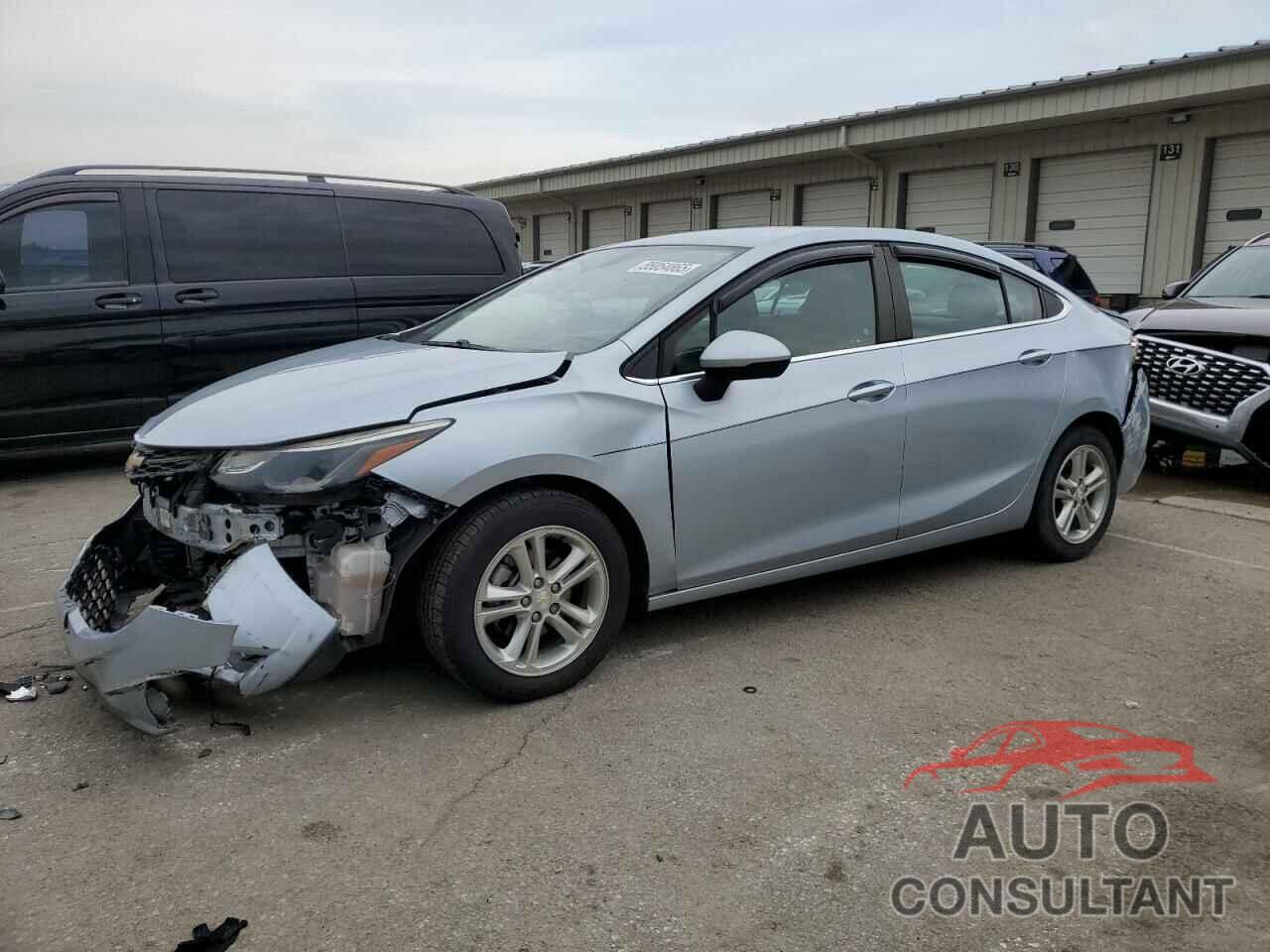 CHEVROLET CRUZE 2018 - 1G1BE5SM8J7136367