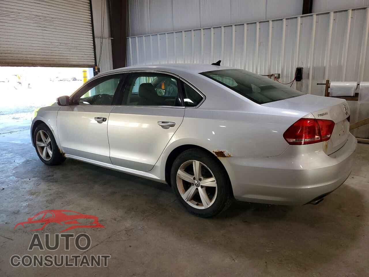 VOLKSWAGEN PASSAT 2013 - 1VWBP7A37DC016333
