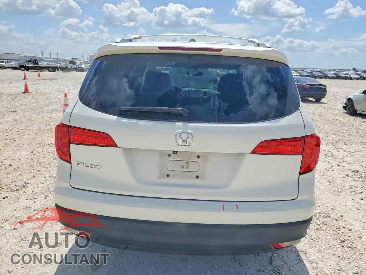 HONDA PILOT 2017 - 5FNYF5H53HB025664