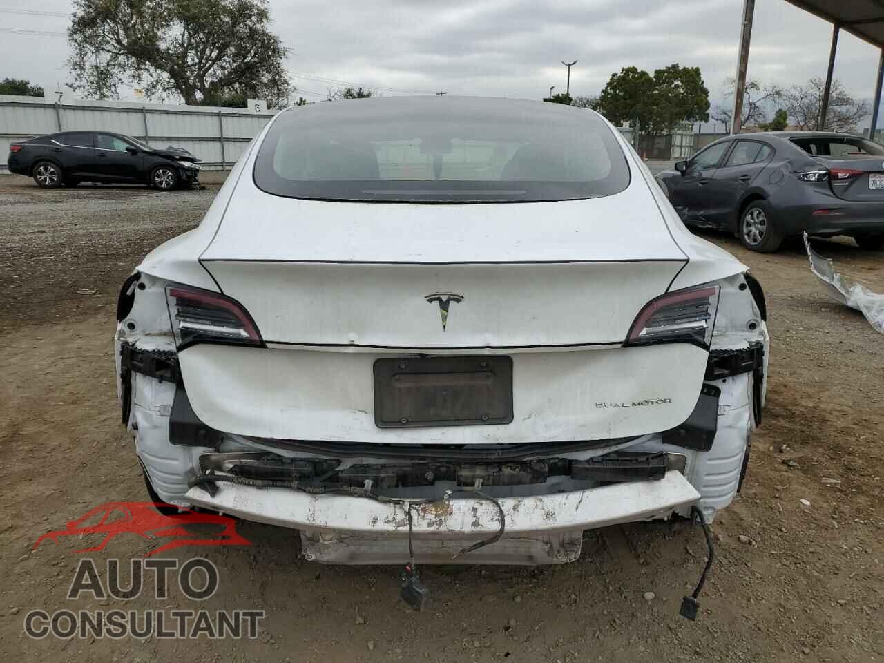 TESLA MODEL 3 2021 - 5YJ3E1EBXMF902922