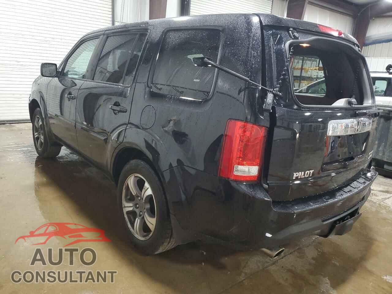 HONDA PILOT 2015 - 5FNYF4H38FB048119