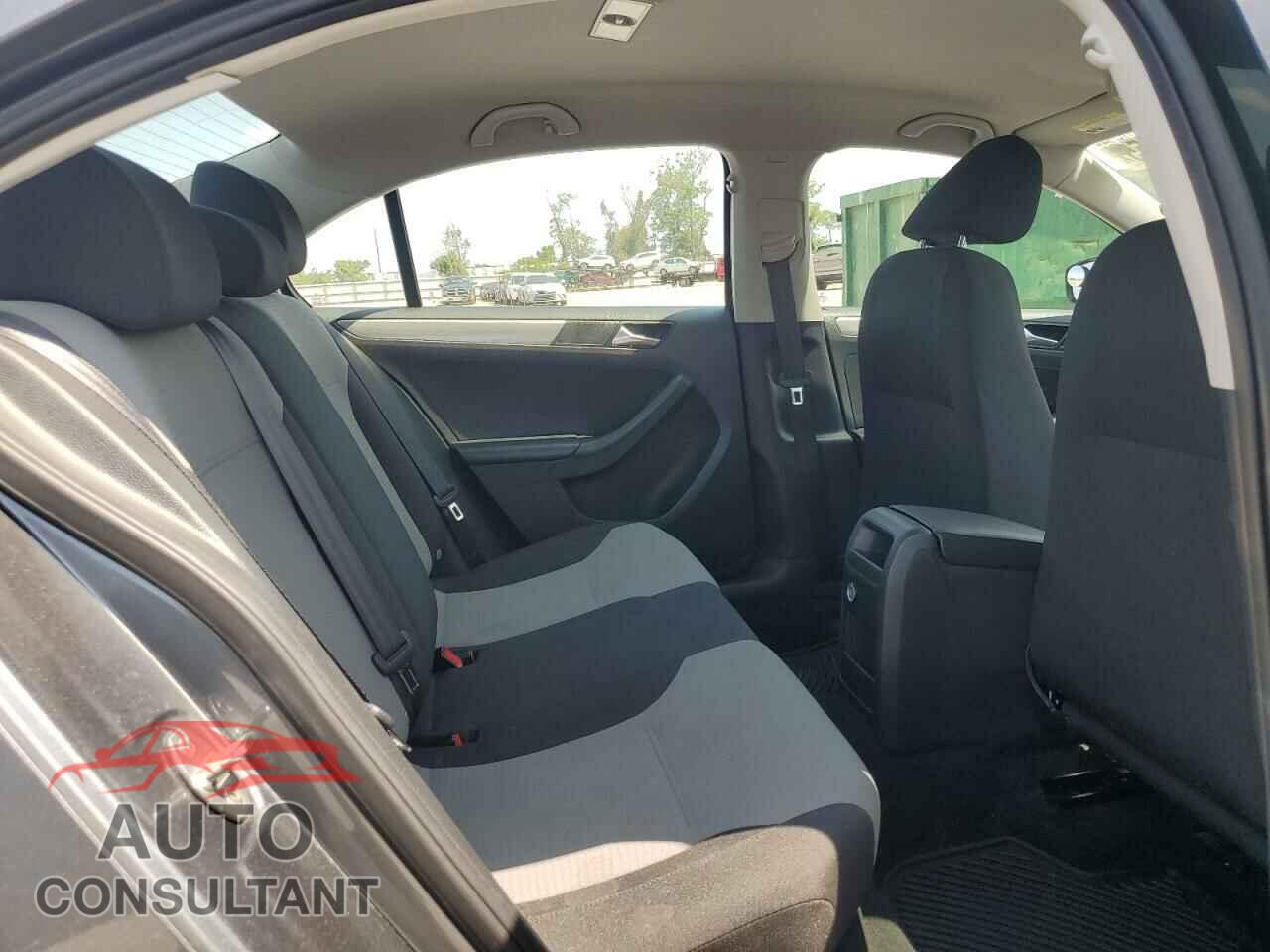 VOLKSWAGEN JETTA 2017 - 3VW2B7AJ9HM253696