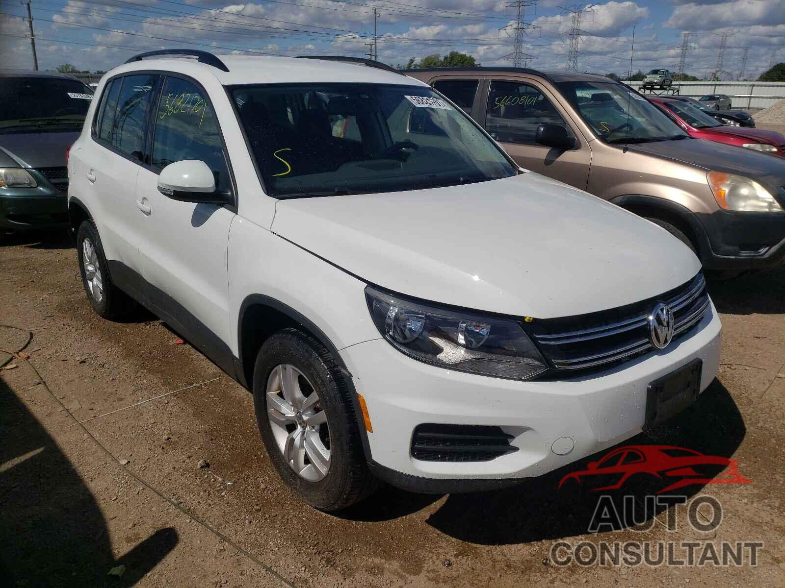 VOLKSWAGEN TIGUAN 2017 - WVGBV7AX6HK014429