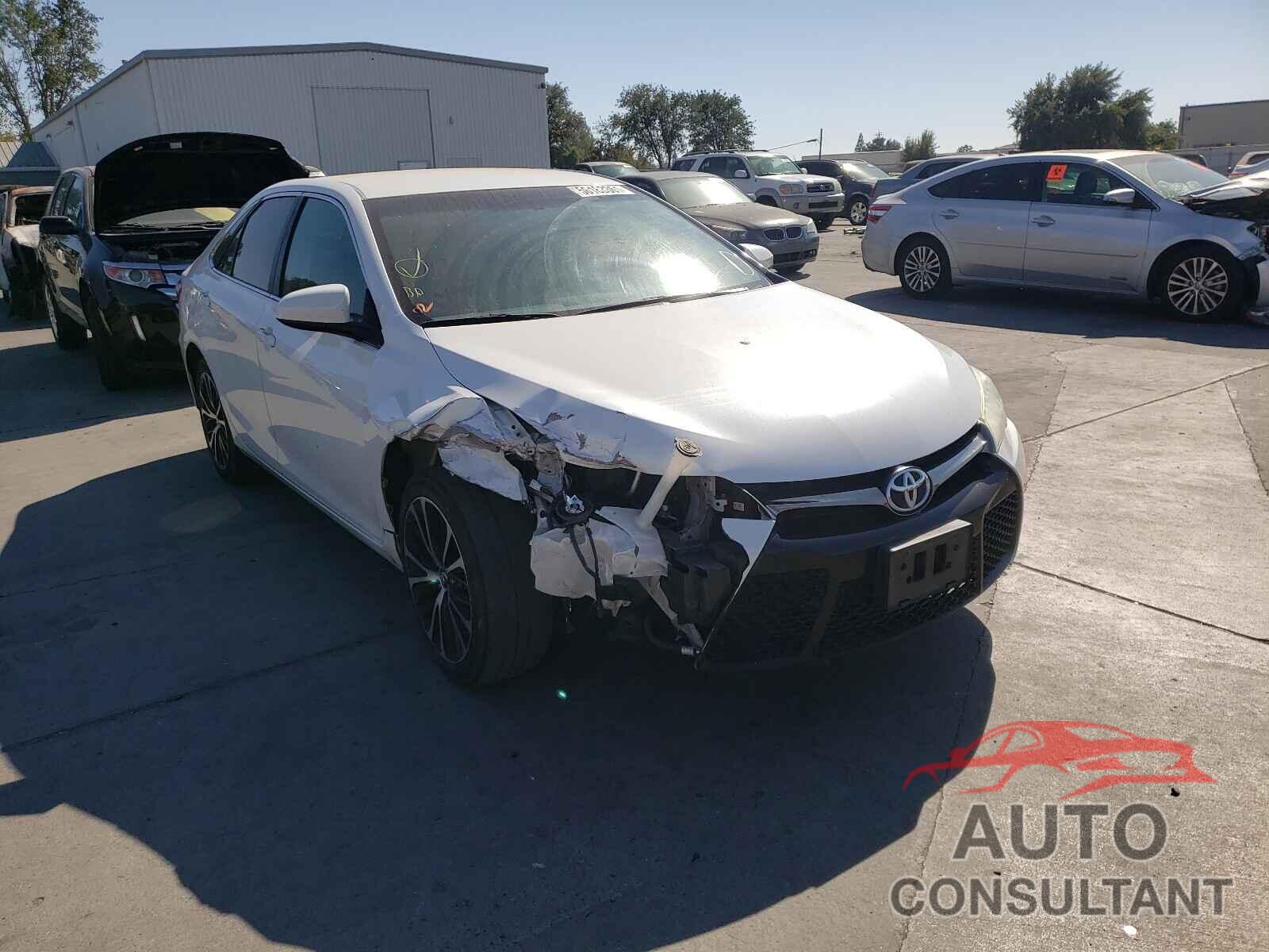 TOYOTA CAMRY 2016 - 4T1BF1FK9GU558403