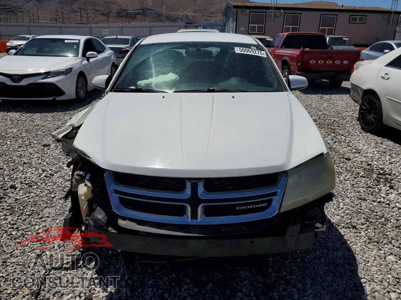 DODGE AVENGER 2011 - 1B3BD2FB9BN548930