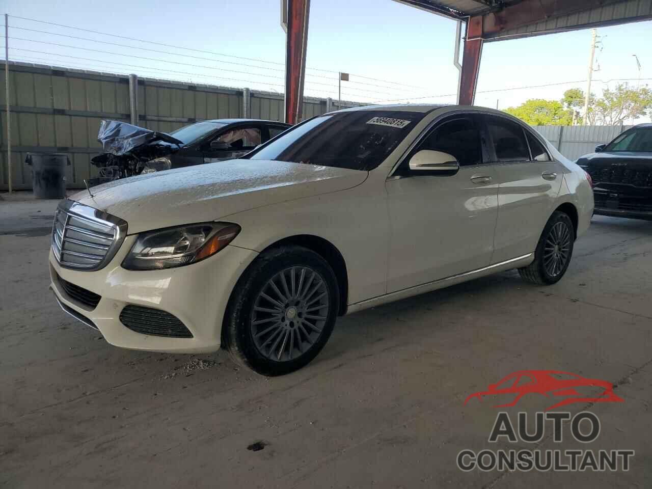 MERCEDES-BENZ C-CLASS 2016 - 55SWF4KB0GU133138