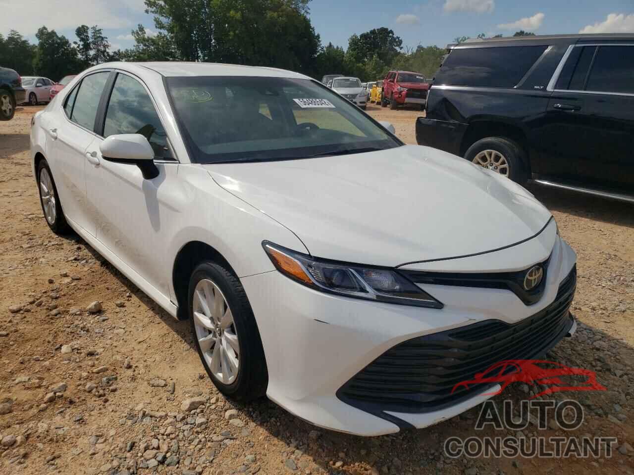 TOYOTA CAMRY 2018 - 4T1B11HK3JU123637