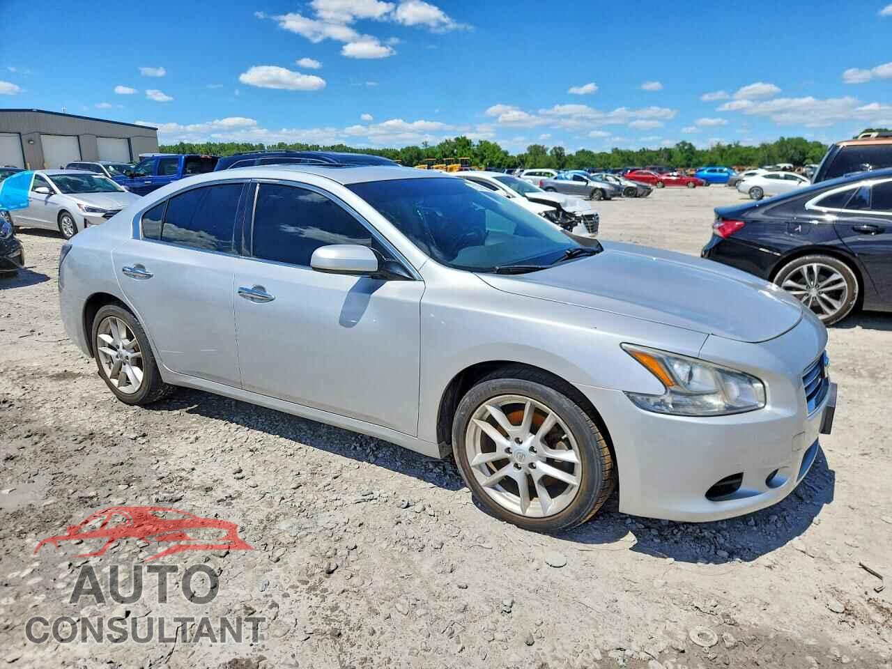 NISSAN MAXIMA 2013 - 1N4AA5AP3DC840827