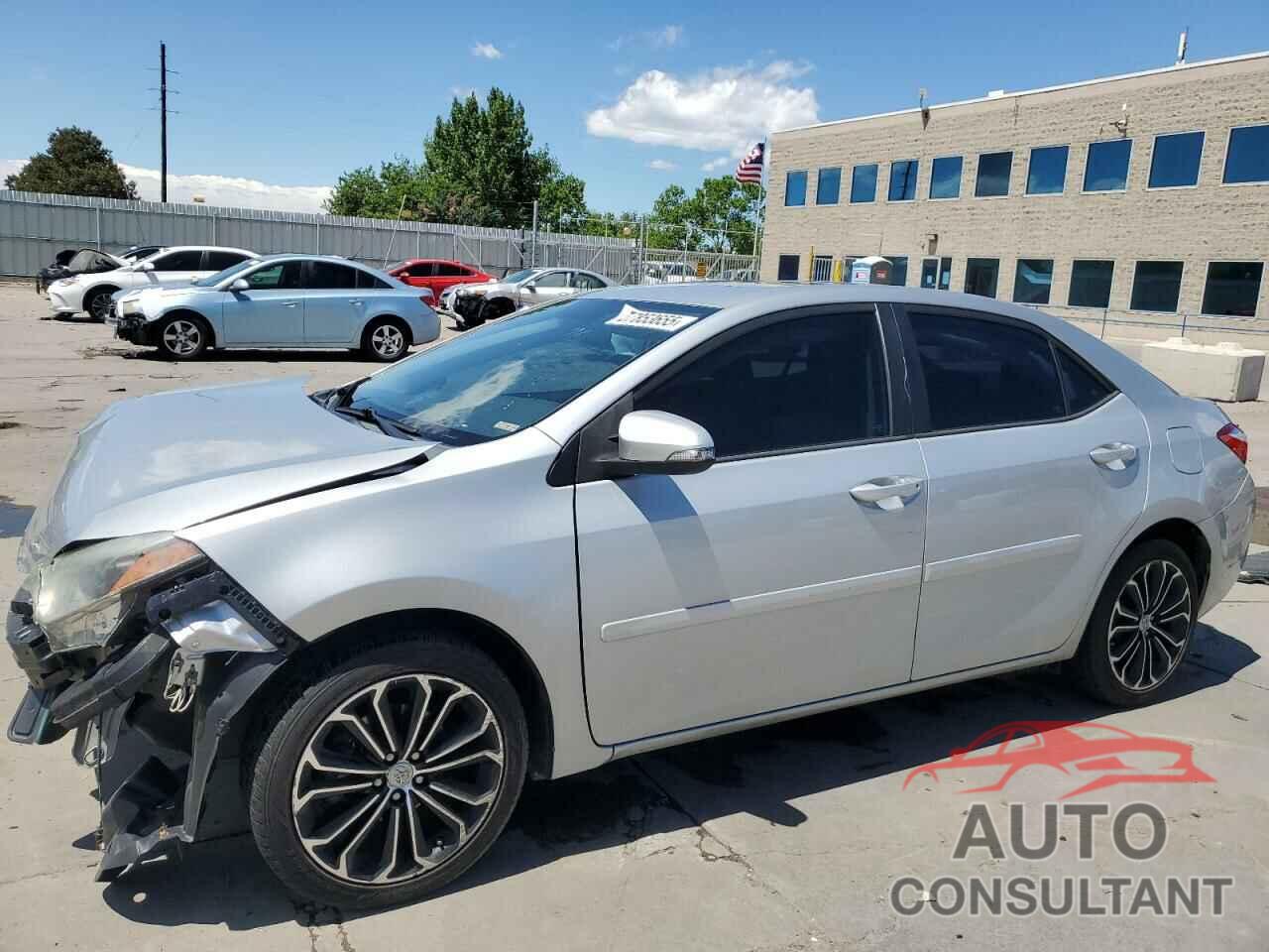 TOYOTA COROLLA 2015 - 5YFBURHE1FP209828