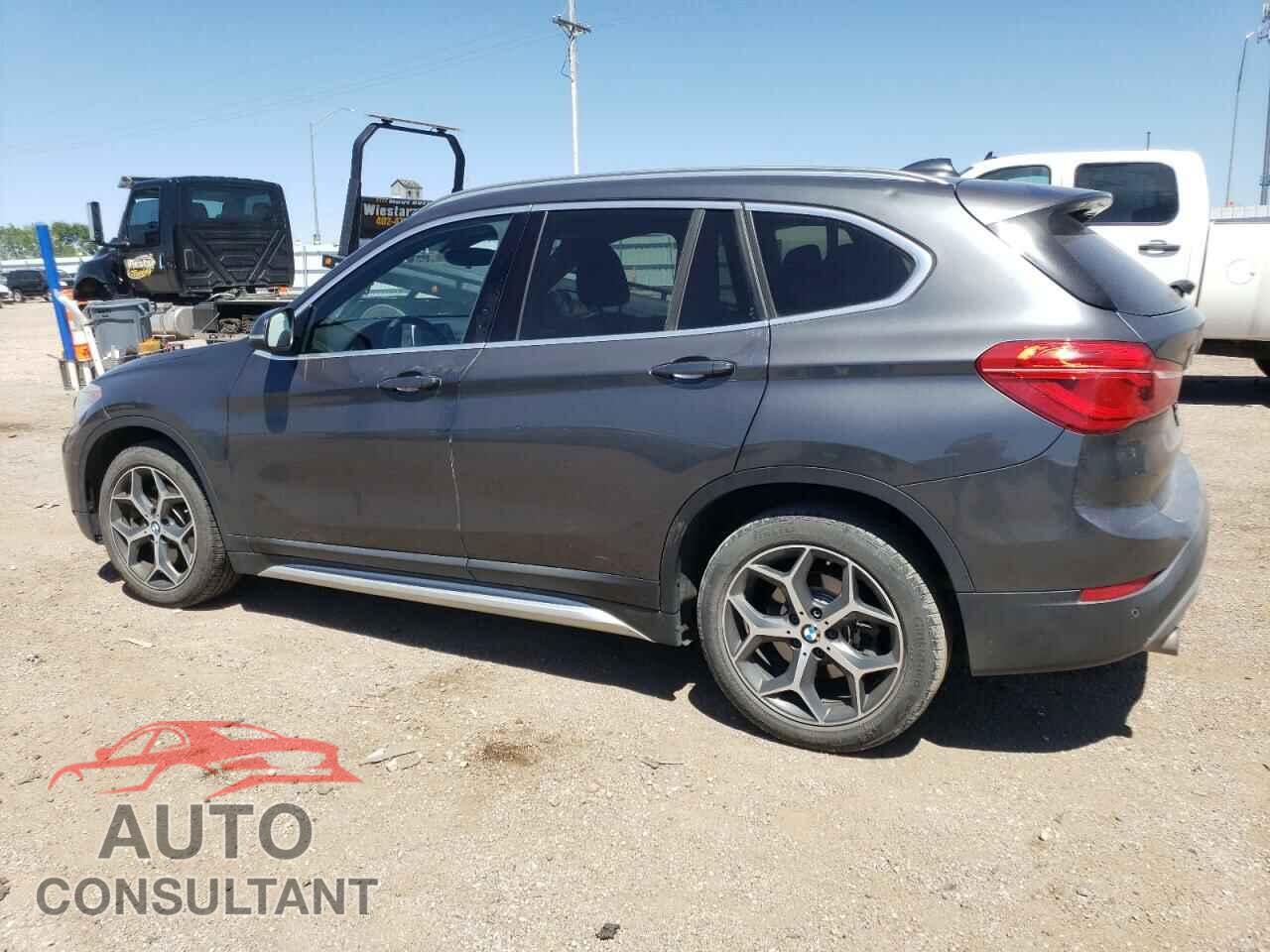 BMW X1 2017 - WBXHT3C30H5F80145