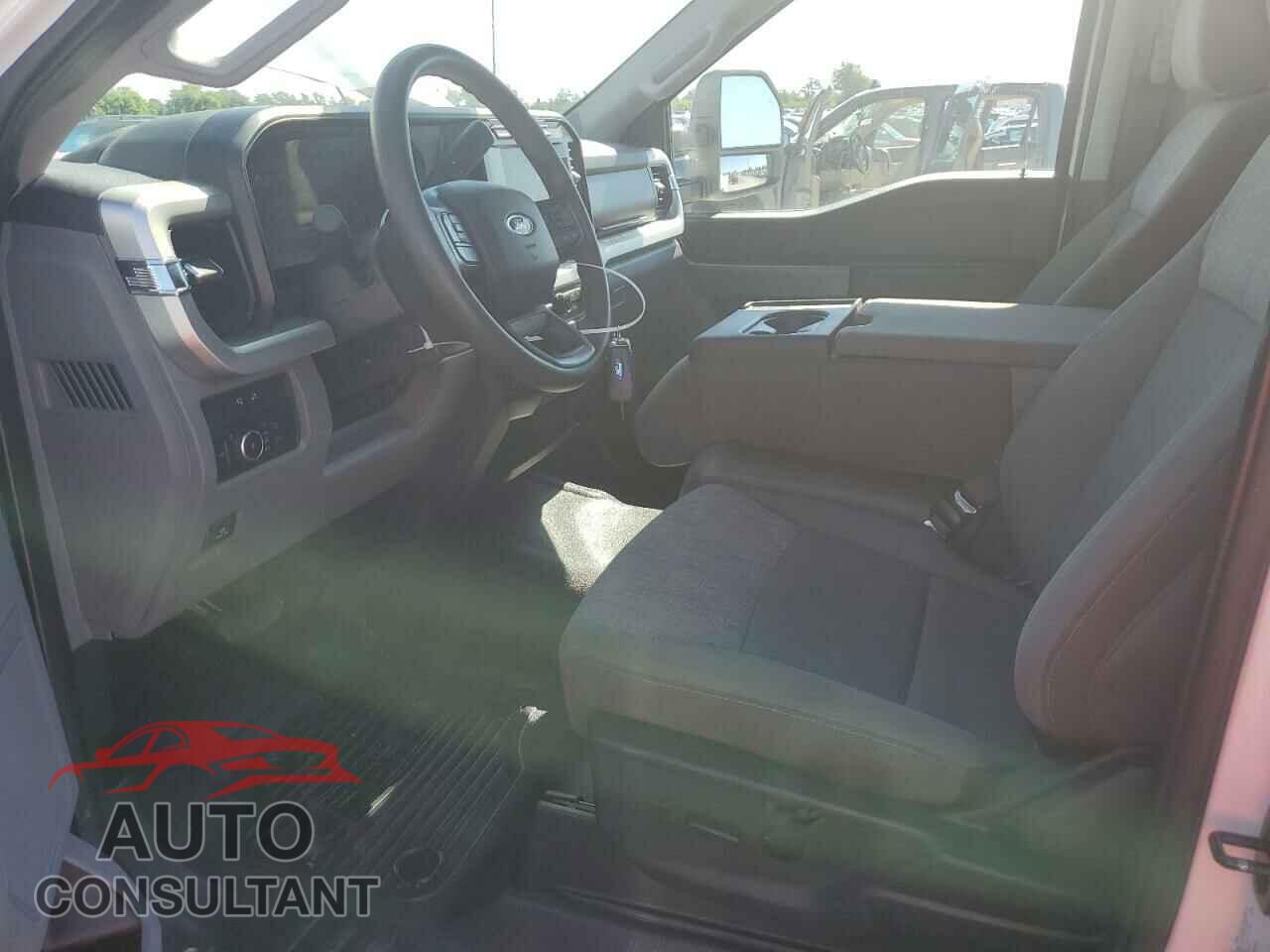 FORD F350 2024 - 1FTRF3BN3REF44685