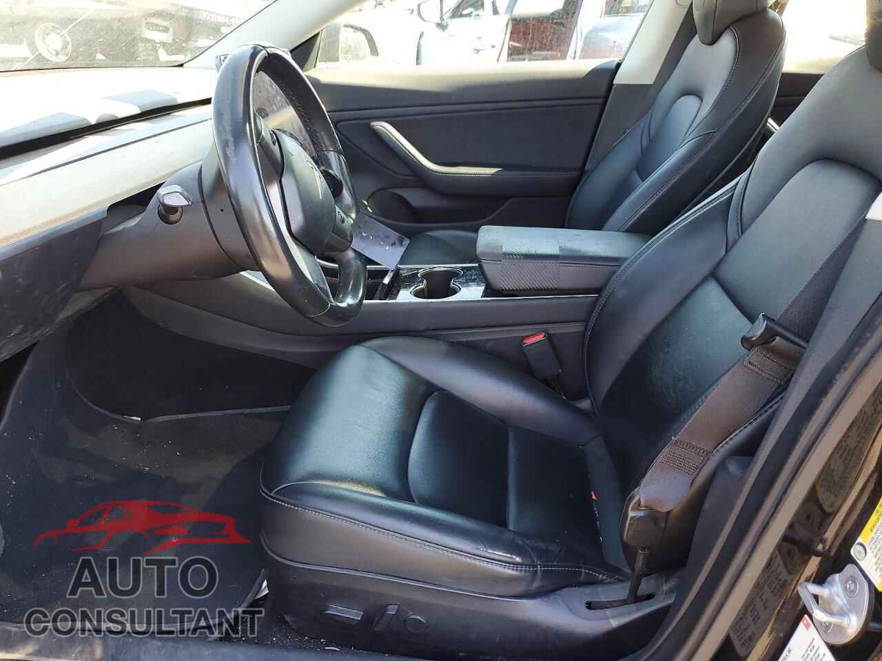TESLA MODEL 3 2018 - 5YJ3E1EA4JF165705