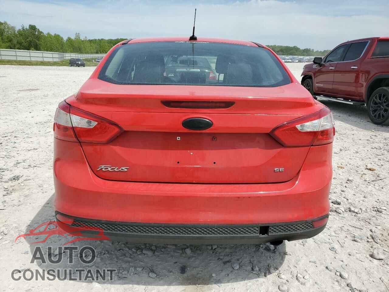 FORD FOCUS 2012 - 1FAHP3F27CL114126