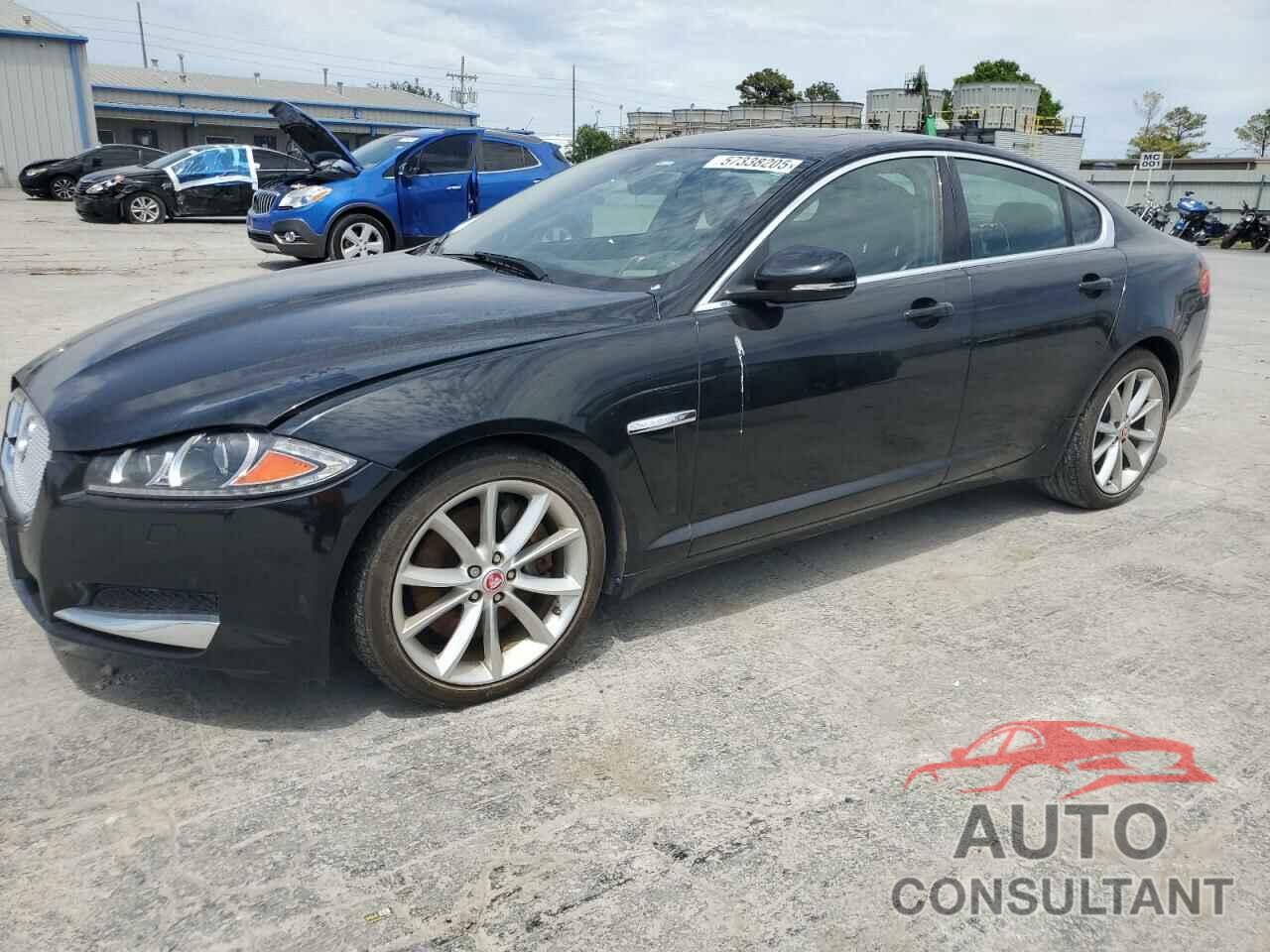 JAGUAR XF 2015 - SAJWA0F74F8U53237