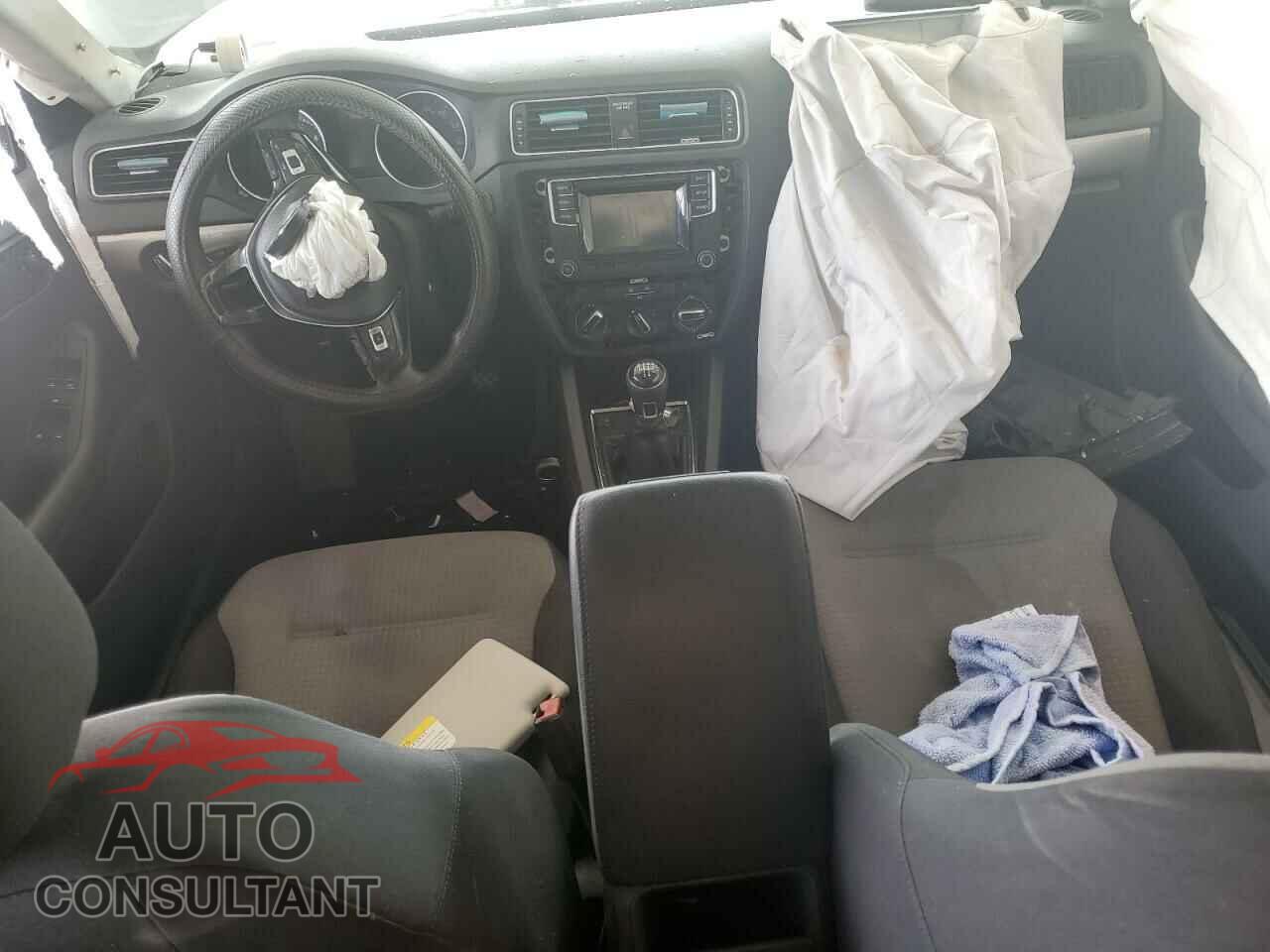 VOLKSWAGEN JETTA 2017 - 3VW167AJ6HM294111