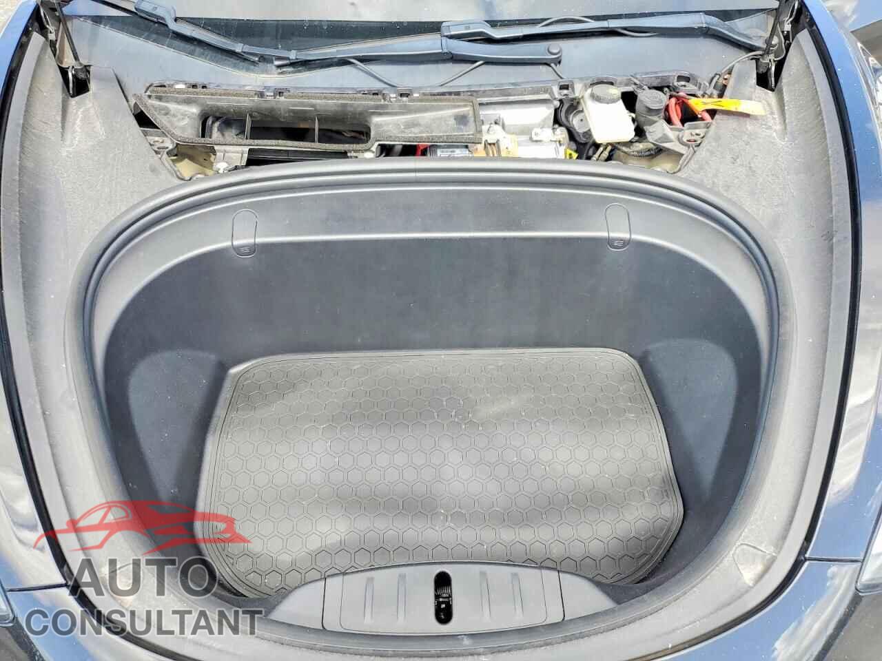 TESLA MODEL 3 2019 - 5YJ3E1EAXKF416096