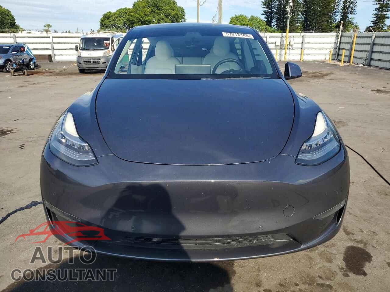 TESLA MODEL Y 2020 - 5YJYGDEE4LF014497