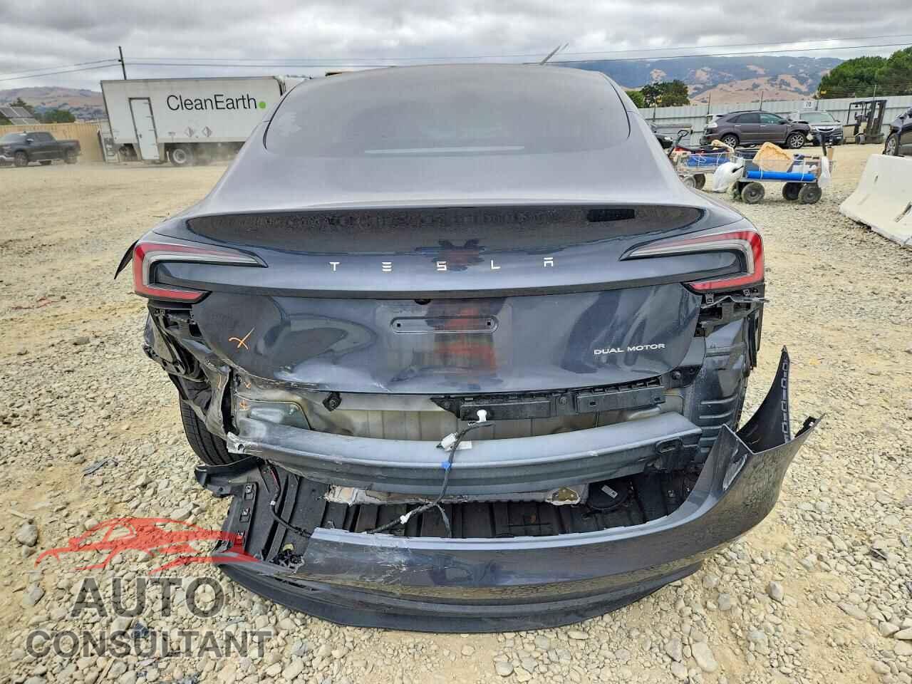 TESLA MODEL 3 2024 - 5YJ3E1EB1RF736989