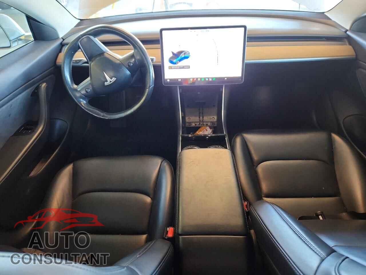 TESLA MODEL 3 2018 - 5YJ3E1EA1JF043979
