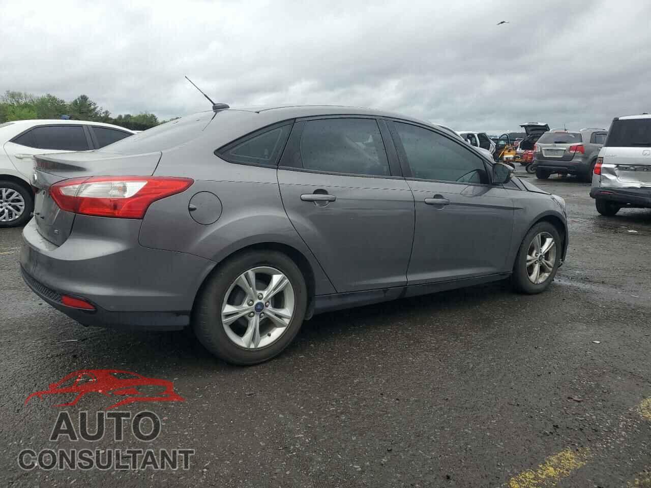 FORD FOCUS 2014 - 1FADP3F2XEL205747