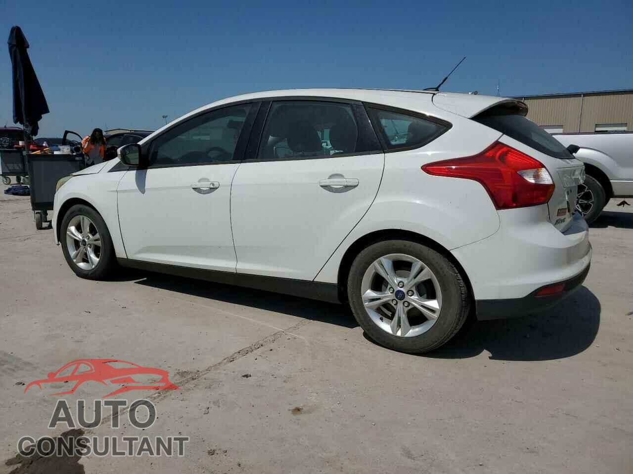 FORD FOCUS 2014 - 1FADP3K24EL272365